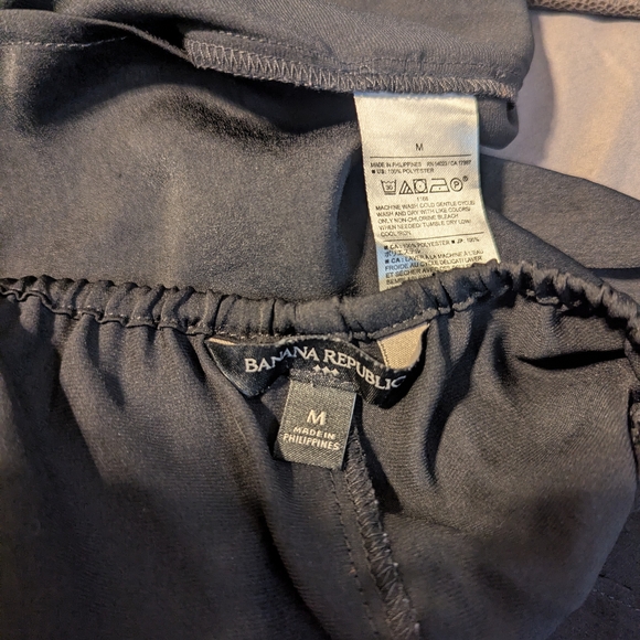 Banana Republic Elegant Black Halter Top - Medium - Picture 5 of 5